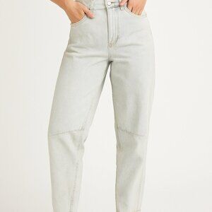 BDG Urban Outfitters Light Wash Seamed Tapered Jeans W26 L32 Raw Hems - Repaired